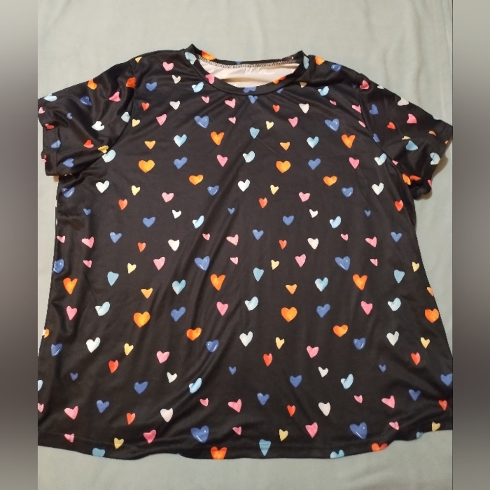 NWOT Women's Heart Print Tee - Multicolor on Black